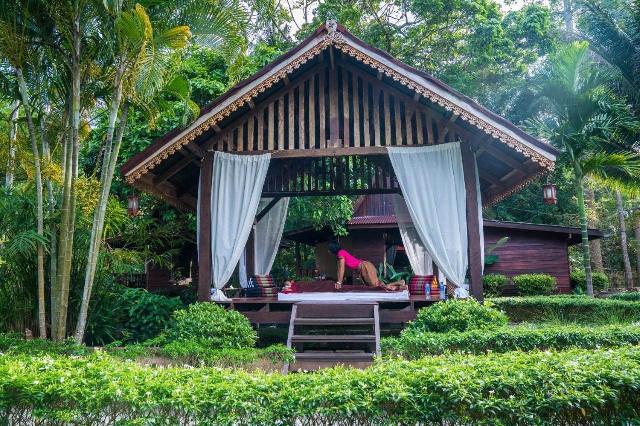 Hotel Leeloo Paradise à Khanom Extérieur photo