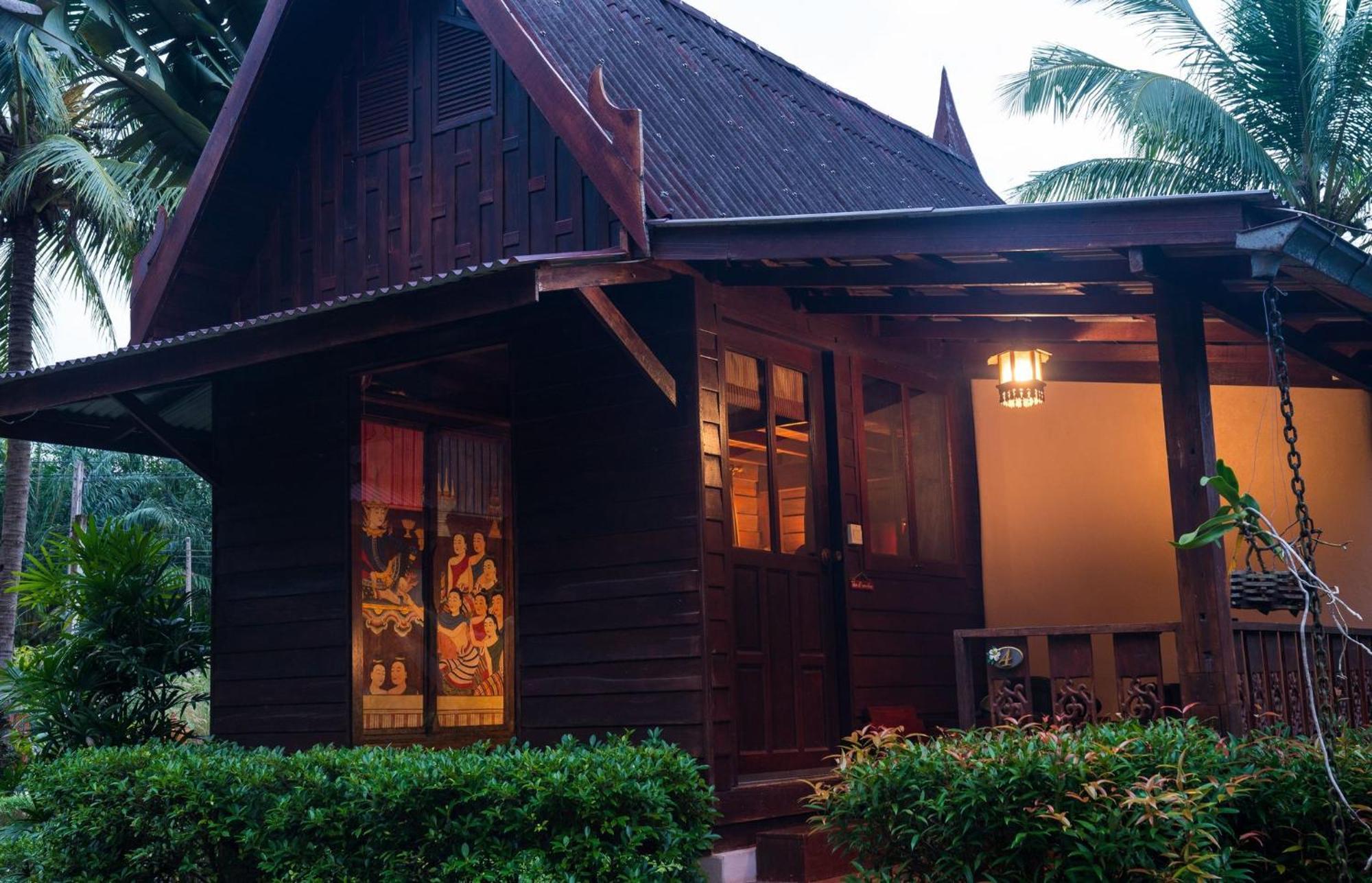 Leeloo Paradise Khanom Extérieur photo