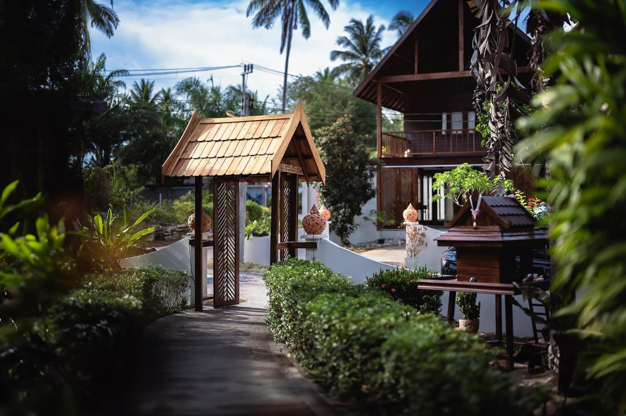 Leeloo Paradise Khanom Extérieur photo